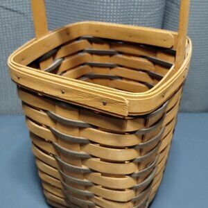 Longaberger Tall Square basket w/handle